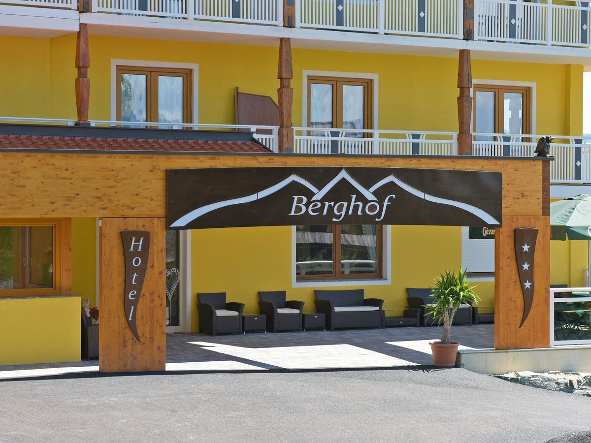 Hotel Berghof Millstatt Exterior photo