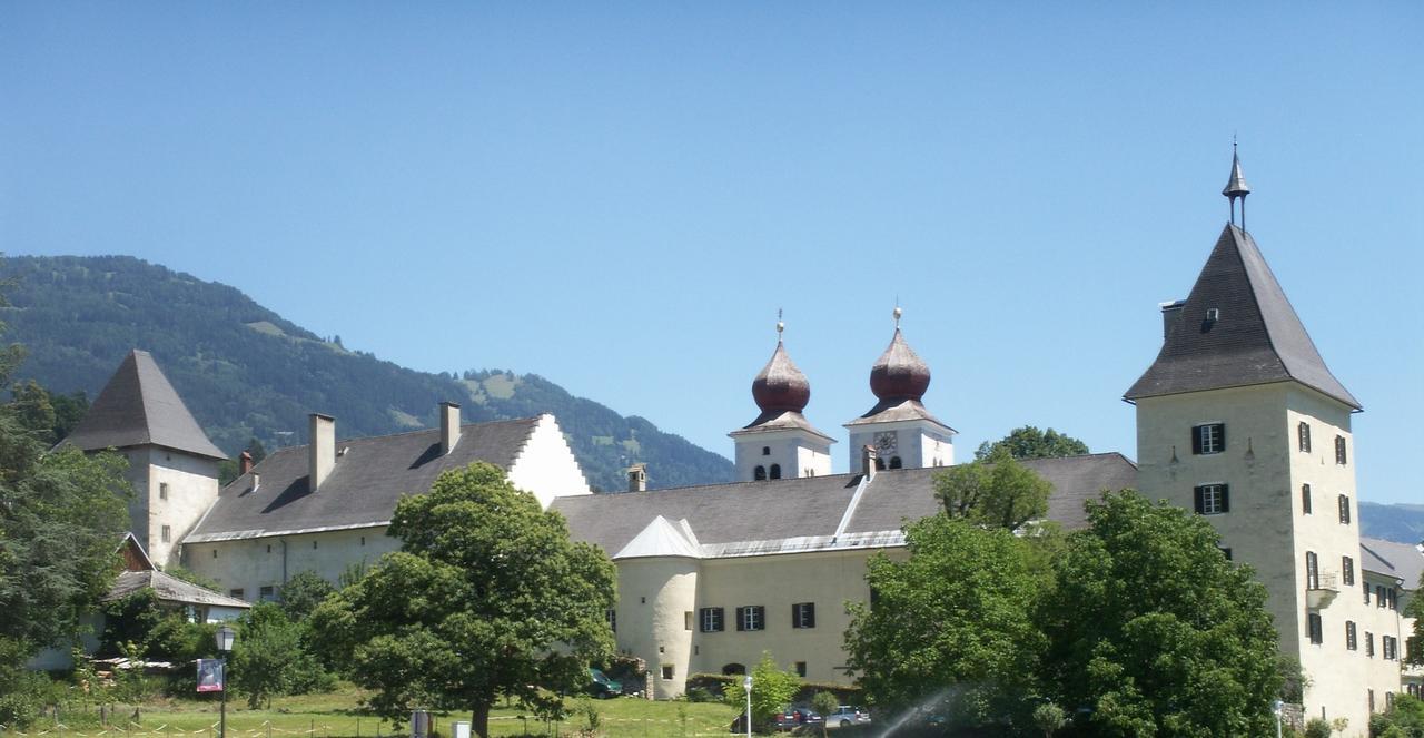 Hotel Berghof Millstatt Exterior photo